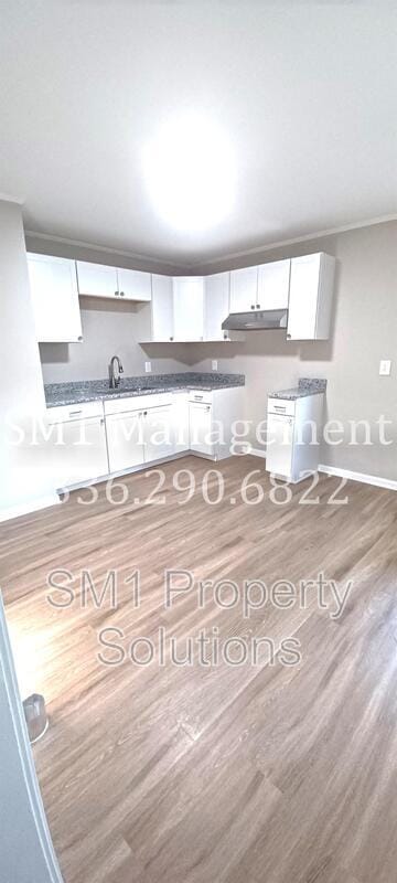 Photo - 404 Grand St