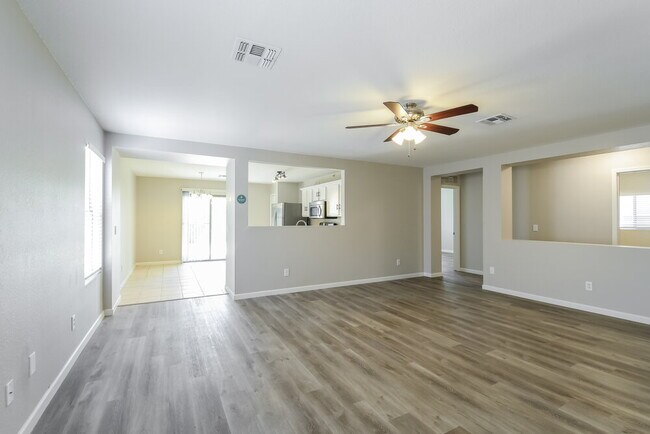 Photo - 27830 N 30th Ln