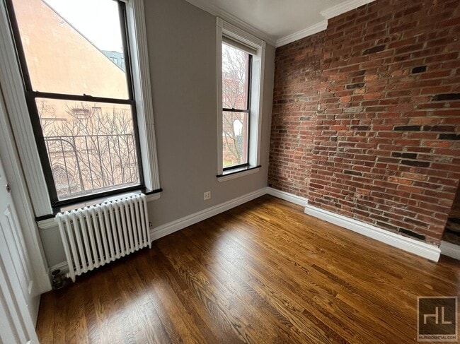 Photo - MOTT ST. Unit 13