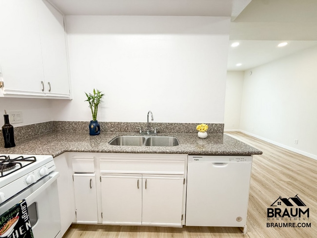 Photo - 11459 Collins St Unidad 216