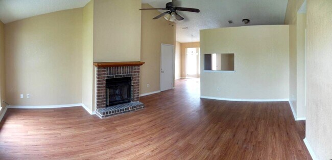 Photo - 1806 Bobby Lee Dr