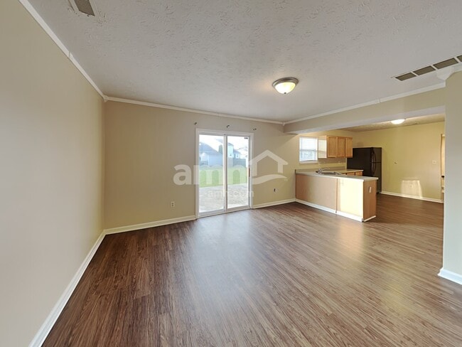 Photo - 716 Greene Ct