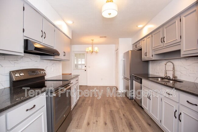 Photo - 2838 White Chapel Dr