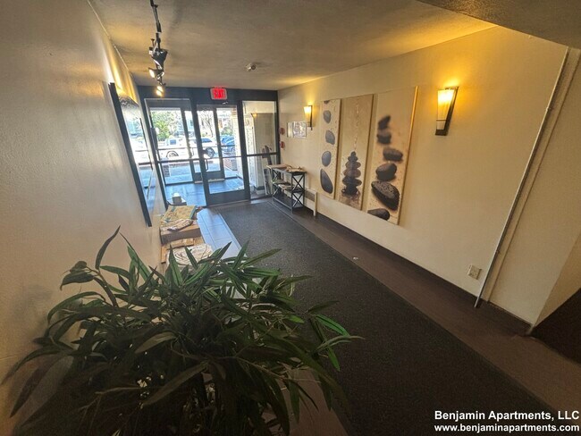 Photo - 94 Babcock St Unit 21