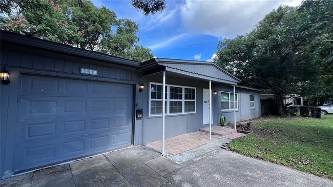 Photo - 2421 Laura Pl