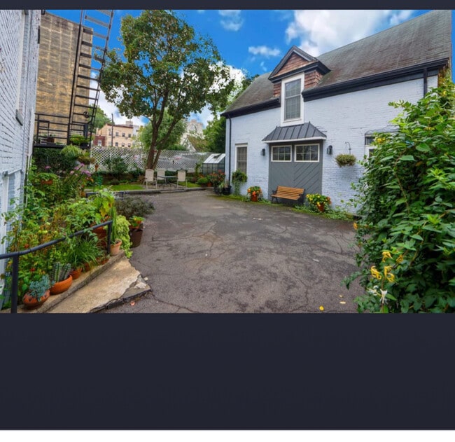 Building Photo - 109 72nd St Rental