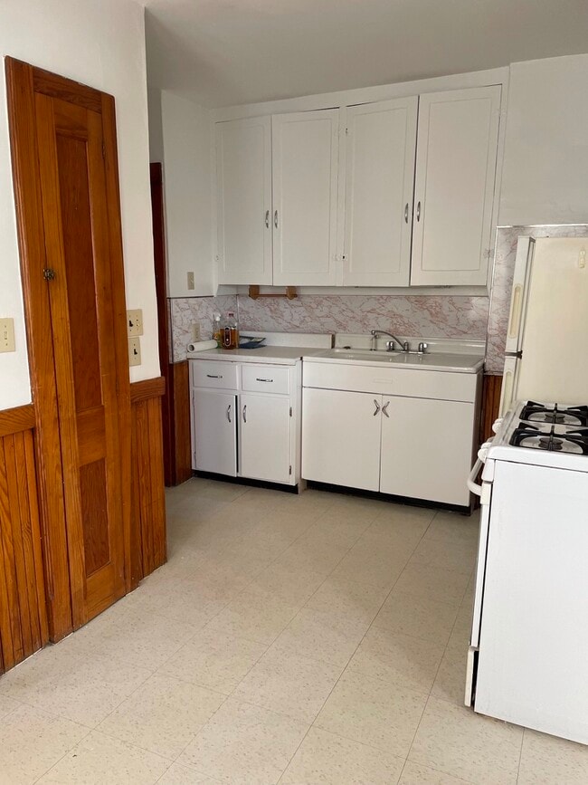 Photo - 166 South St Unidad Studio