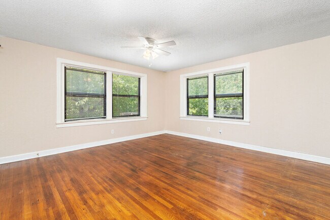 Photo - 4035 Charlotte