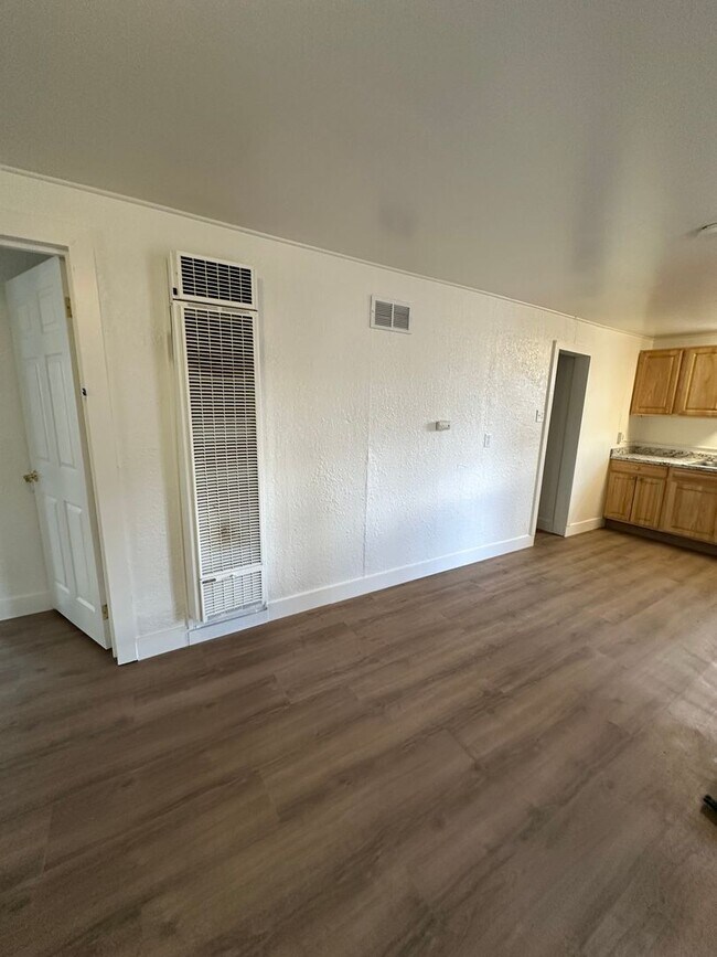 Photo - 520 7th Ave Unidad 520 1/2 7th Avenue