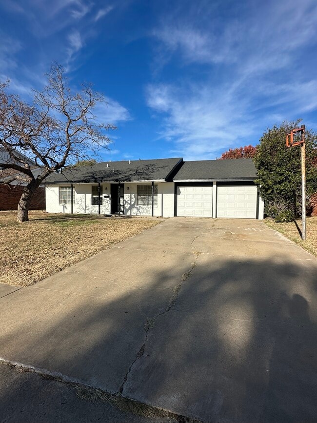 Photo - 3414 Kingston Rd