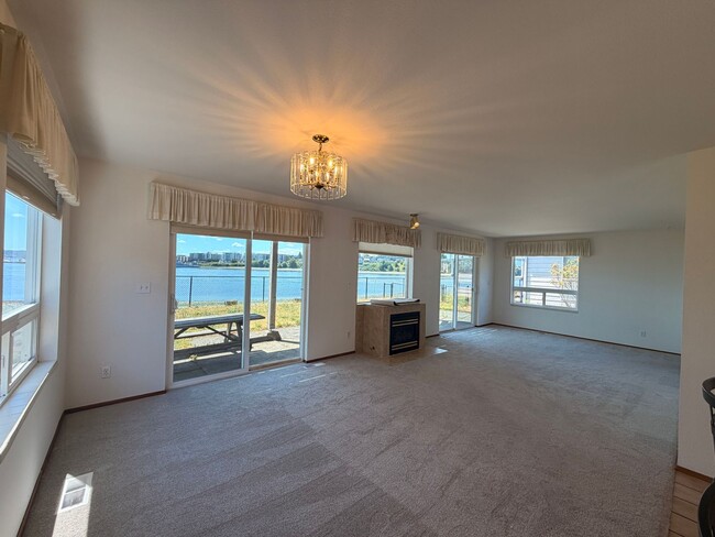 Photo - 305/307 Shore Unit 305