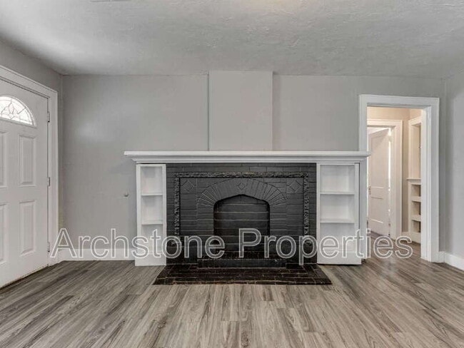 Photo - 4409 N Military Ave