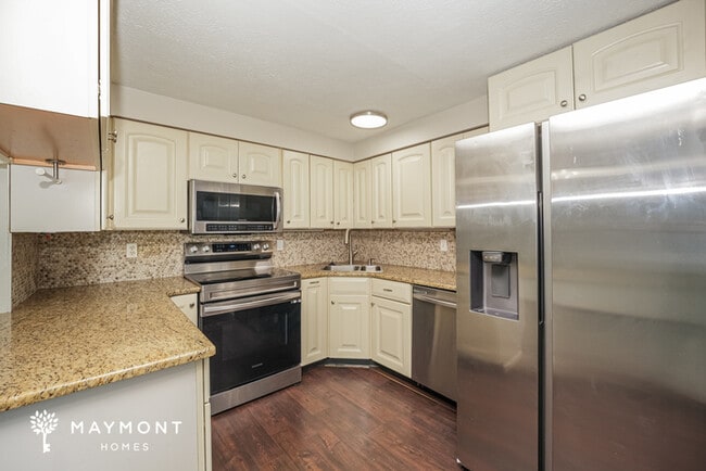 Photo - 8975 Cambridge Dr