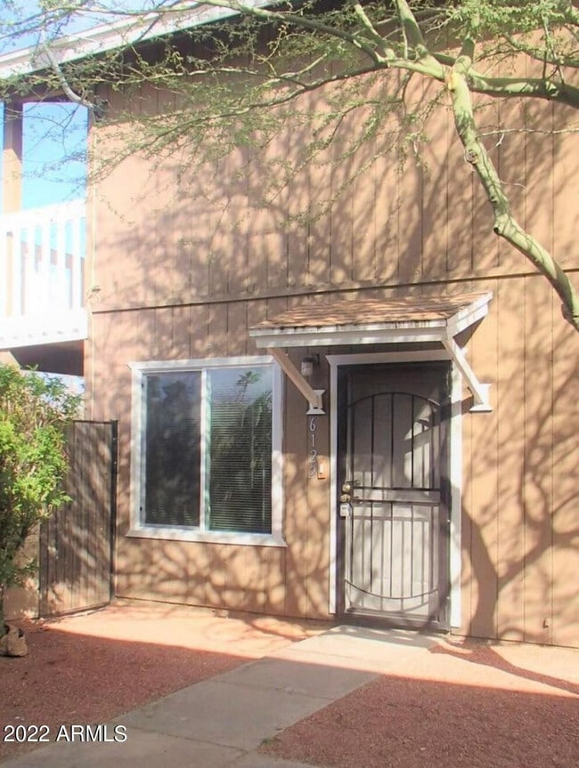 Building Photo - 6118 W Morten Ave Unit #6118