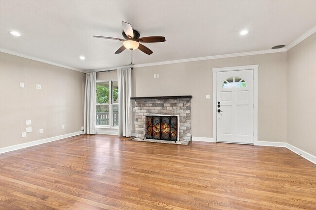 Photo - 167 E Edgewood Pl