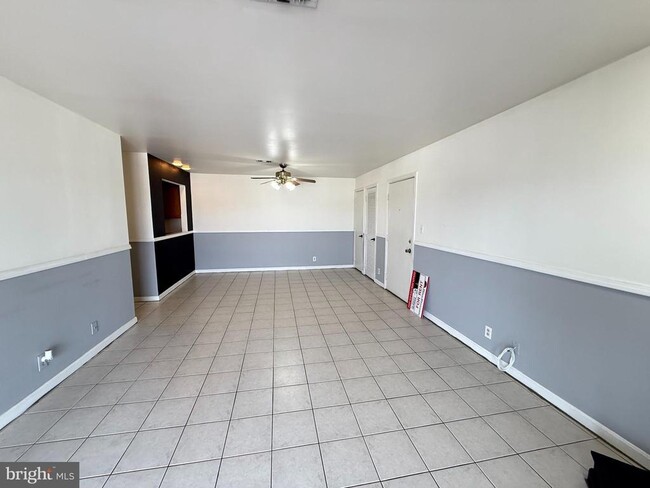 Photo - 102 Piccadilly Ln Unit 203