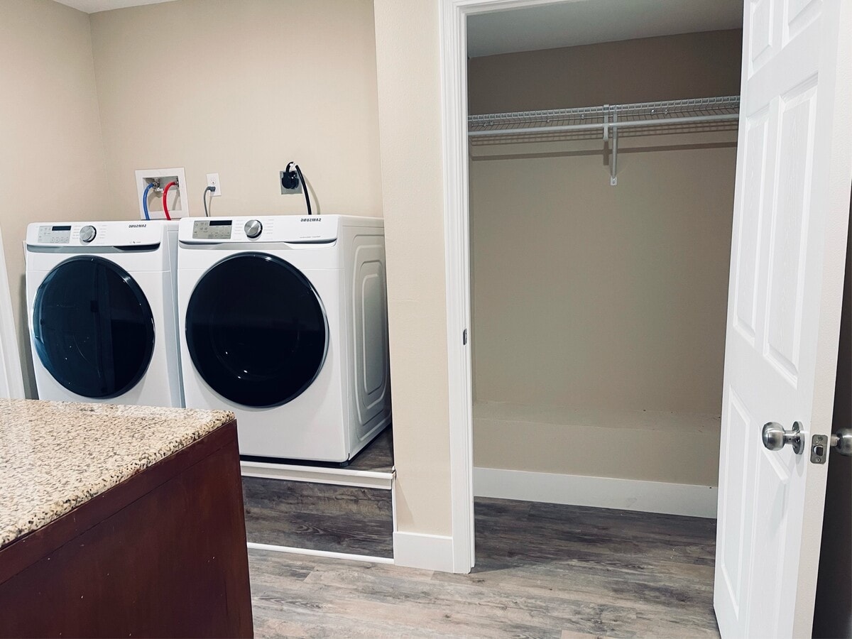 Photo - 716 Plum Ln Casa Adosada