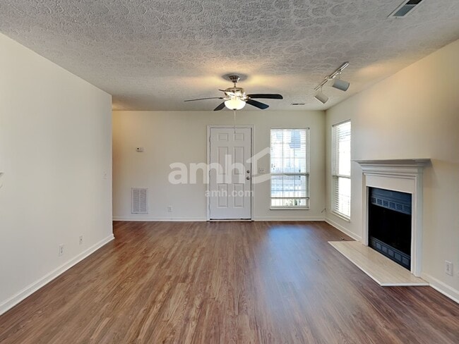 Photo - 4309 Chesney Glen Dr