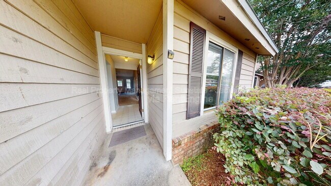 11256 Windtree Dr E