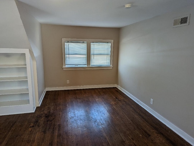 Photo - 916 S Webster St Unit #2