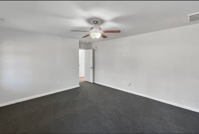 Photo - 3912 Harrow Dr