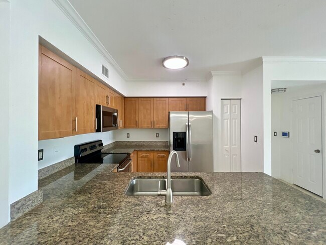 Photo - 6450 Emerald Dunes Dr Unidad 301