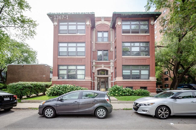 Building Photo - 1367 E 56th St Unit 1367-1