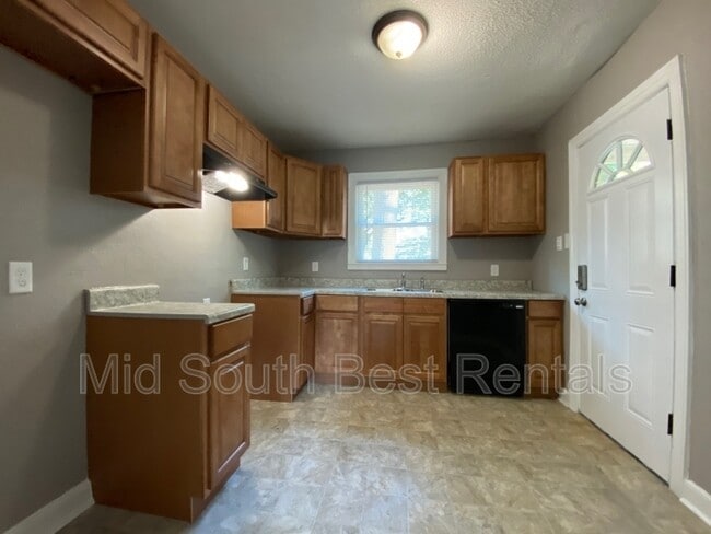 Photo - 1106 Marlin Rd