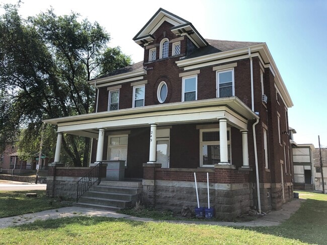 Building Photo - 249 E 16th Ave Unit 249 Rental