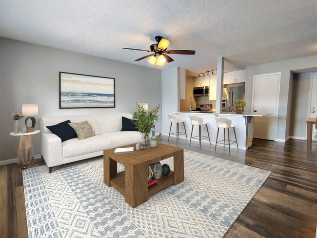 Photo - 205 Yacht Club Ln Unidad 205