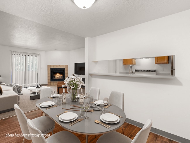 Photo - Mesa Ridge Apartments