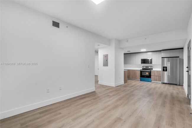 Photo - 3728 NW 19th Ave Unit 101