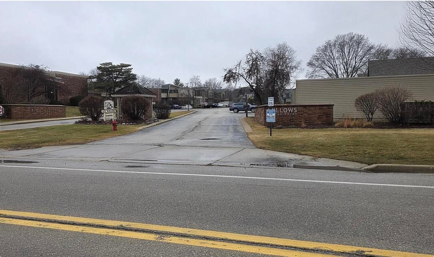 Photo - 425 W Willow Ct