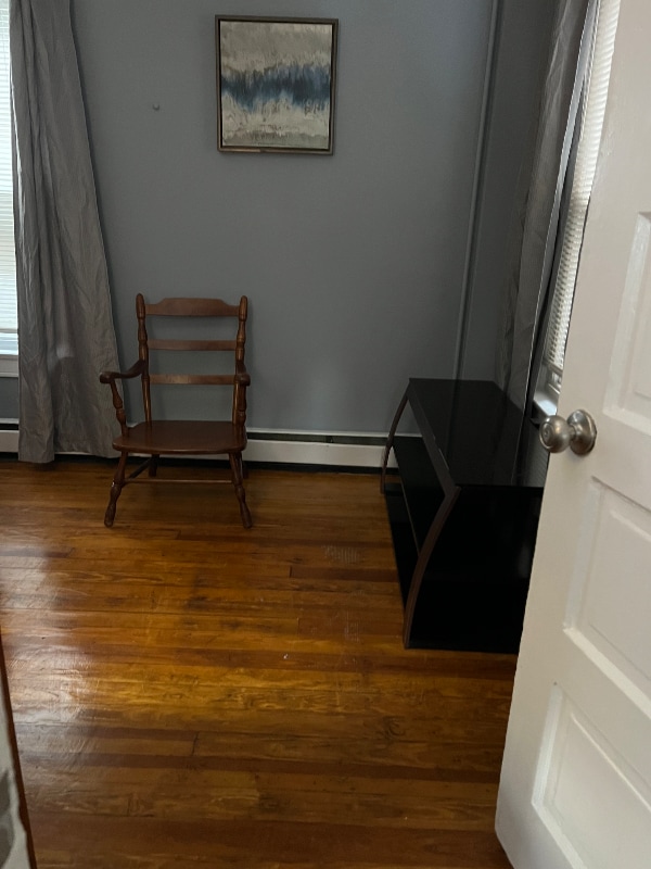 Photo - 8 Davies Pl Unit Apt 2 Bedroom 2