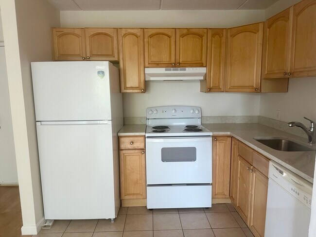 46 Cochituate Rd Unidad 211