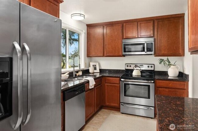 Photo - 17615 Brook Blvd