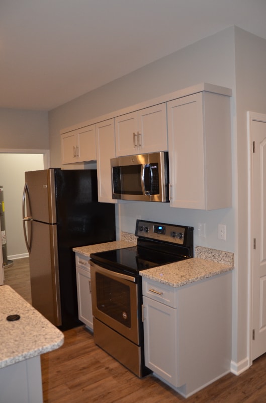 Photo - 1567 14th Ave NE