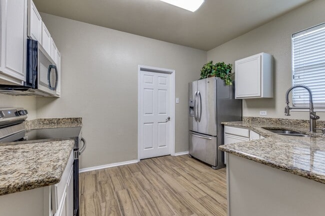 Photo - Hard to find 4 bedroom in Master Planned C...