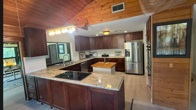 Photo - 1464 Gallop Dr