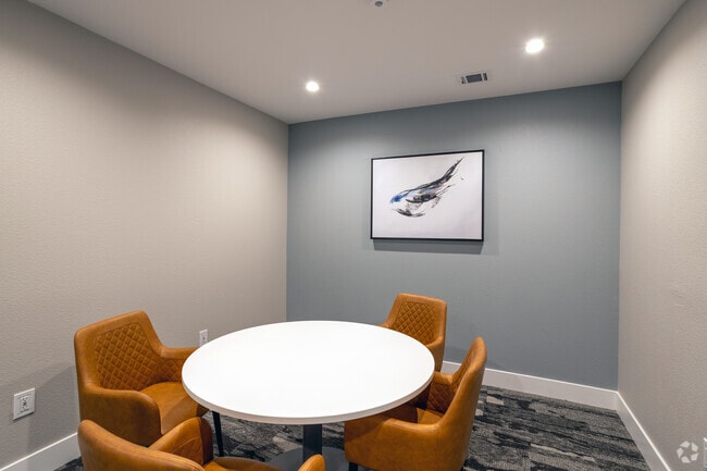 Noble 2500 | Student Housing