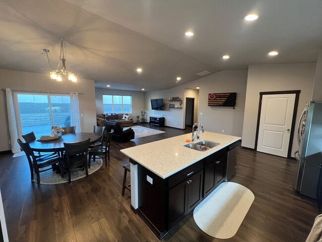 Photo - Spacious Open-Concept Single-Level Home