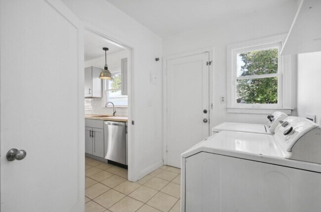 Photo - 3531 41st St