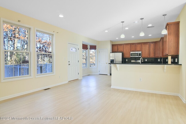 Photo - 4 Timber Grove Ct