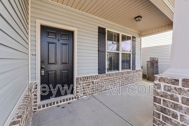 Photo - 830 Erika Ln