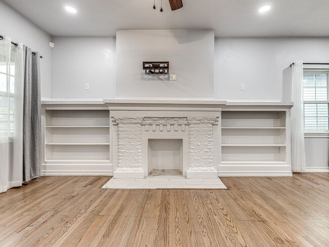 Photo - Charming home in Central Park Neighborhood...