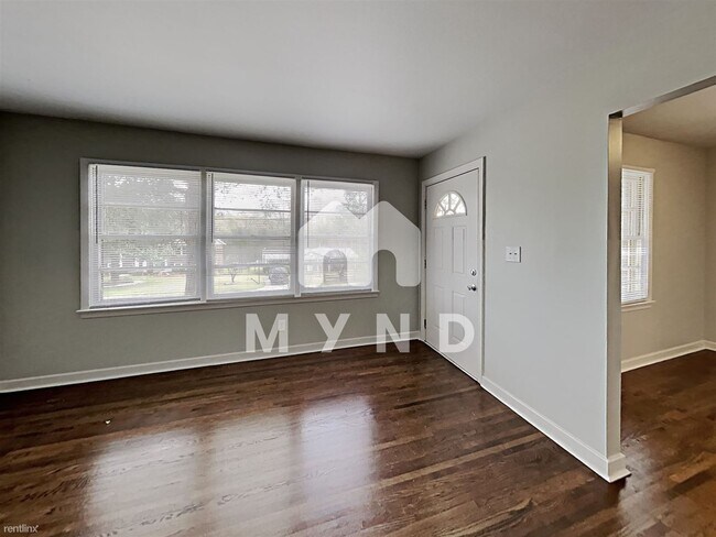 Photo - 3 br, 1.5 bath House - 256 13th Ave NE