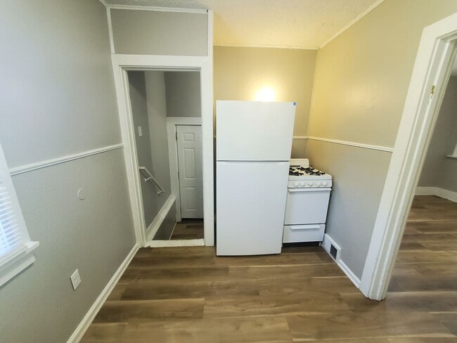 Photo - 2 Bedroom Home with Detached Garage!