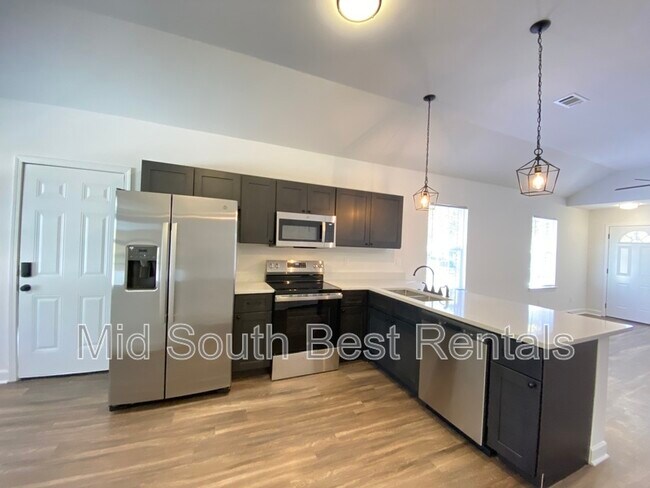 Photo - 4400 W 10th St