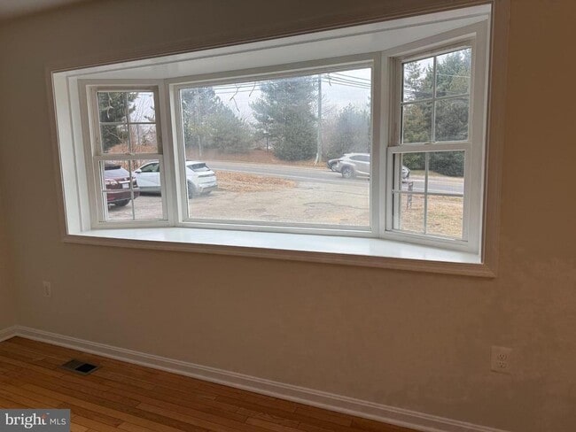 Photo - 4032 Olley Ln