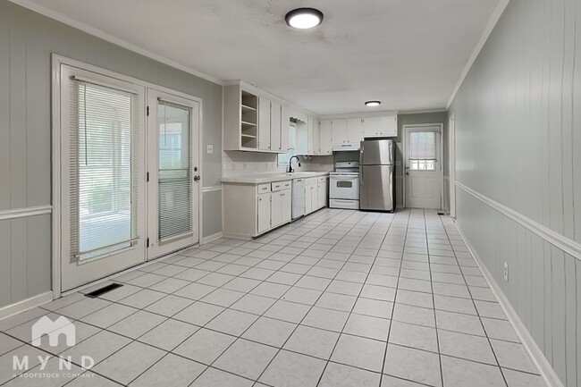 Photo - 1508 Torredge Rd